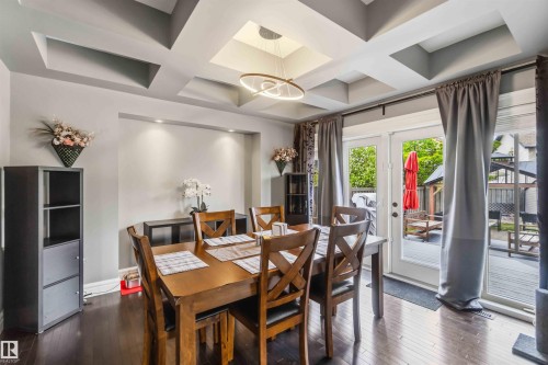 247 Ambleside Drive, Edmonton, AB - Indoor Photo Showing Dining Room