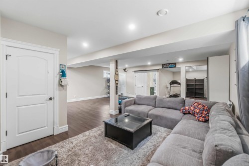 247 Ambleside Drive, Edmonton, AB - Indoor