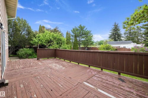6816 40 Avenue, Edmonton, AB 