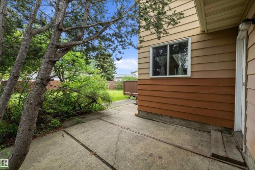 6816 40 Avenue, Edmonton, AB 