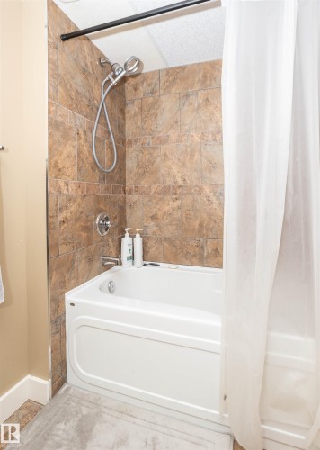 Bathroom - 10232 101 Street, Westlock, AB 
