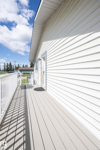 Image quality insufficient for description - 10232 101 Street, Westlock, AB 