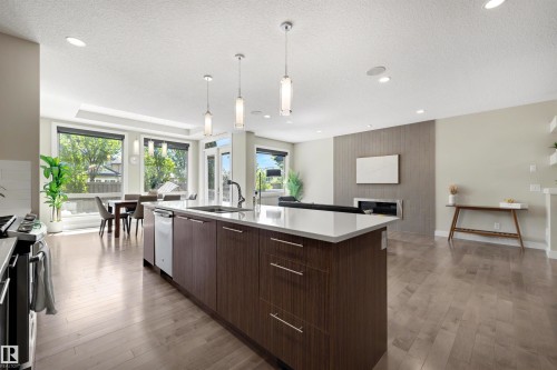 1979 Ainslie Link, Edmonton, AB 