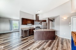 401 10710 116 Street  Edmonton, AB T5N 3A5