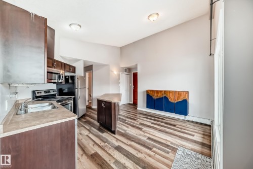 401 10710 116 Street, Edmonton, AB 
