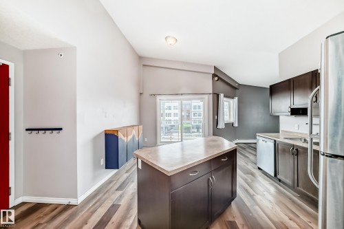 401 10710 116 Street, Edmonton, AB 