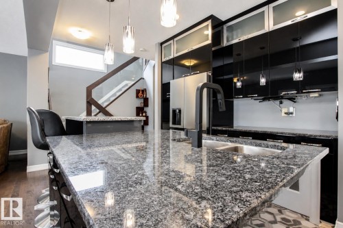 3334 Hilton Crescent, Edmonton, AB 