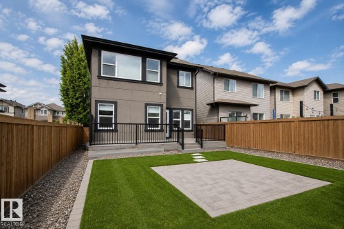 3334 Hilton Crescent, Edmonton, AB 
