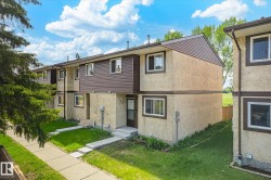 954 LAKEWOOD Road N  Edmonton, AB T6K 3X1