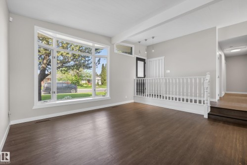 9043 52 Street, Edmonton, AB 