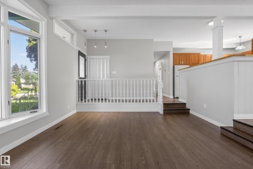 9043 52 Street, Edmonton, AB 