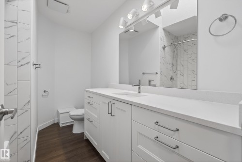 (4-Piece) Up-Stairs Main Bathroom - 9043 52 Street, Edmonton, AB 