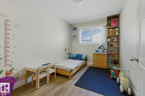 7807 132 Avenue, Edmonton, AB 