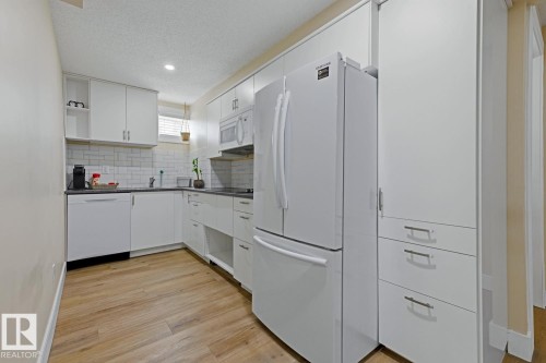 7807 132 Avenue, Edmonton, AB 