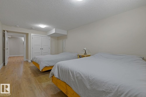 7807 132 Avenue, Edmonton, AB 