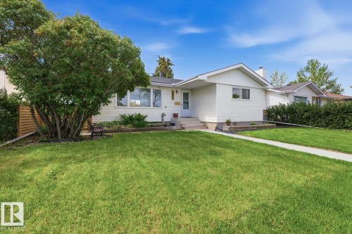 7807 132 Avenue, Edmonton, AB 