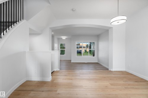 5275 Edgemont Boulevard Nw, Edmonton, AB - Indoor Photo Showing Other Room