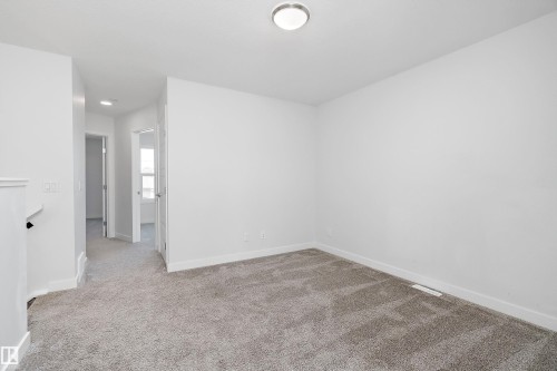 5275 Edgemont Boulevard Nw, Edmonton, AB - Indoor Photo Showing Other Room