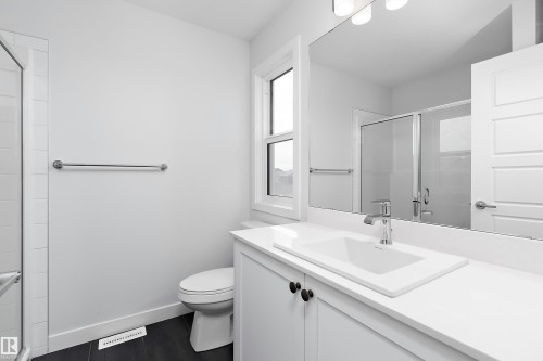 5275 Edgemont Boulevard Nw, Edmonton, AB - Indoor Photo Showing Bathroom