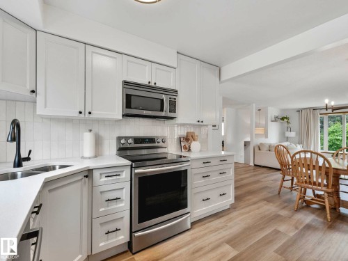 3904 35 Avenue, Edmonton, AB 