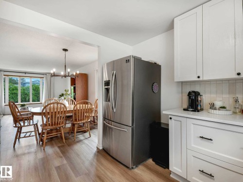 3904 35 Avenue, Edmonton, AB 