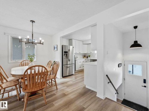 3904 35 Avenue, Edmonton, AB 