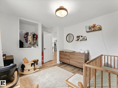 3904 35 Avenue, Edmonton, AB 