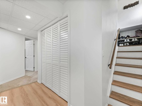 3904 35 Avenue, Edmonton, AB 
