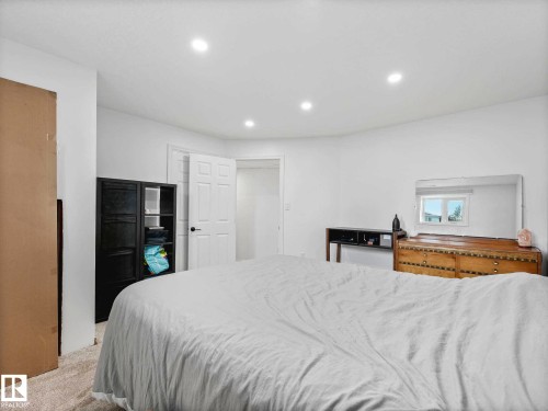 3904 35 Avenue, Edmonton, AB 