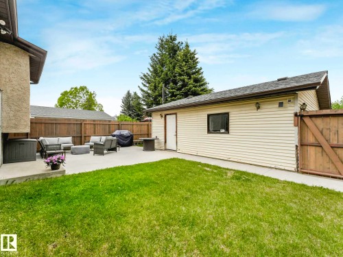 3904 35 Avenue, Edmonton, AB 