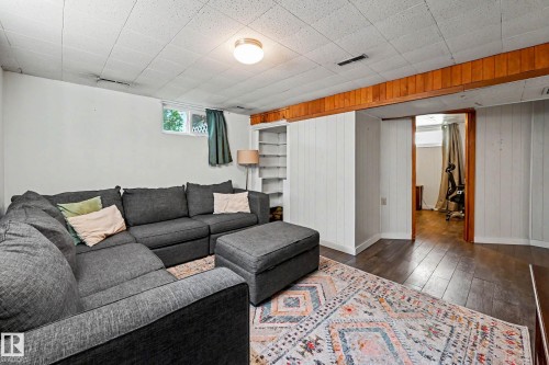 11603 71 Street, Edmonton, AB 