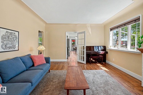 11603 71 Street, Edmonton, AB 