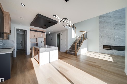 7027 177 Avenue, Edmonton, AB 