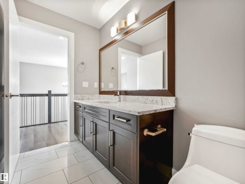 Image quality insufficient for description - 1090 Armitage Crescent, Edmonton, AB 