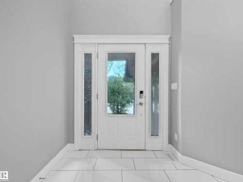 Image quality insufficient for description - 1090 Armitage Crescent, Edmonton, AB 