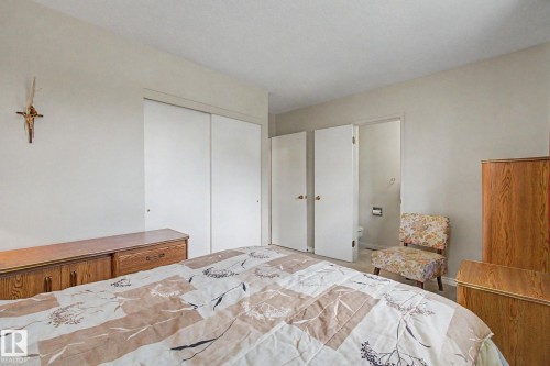16727 80 Avenue, Edmonton, AB 