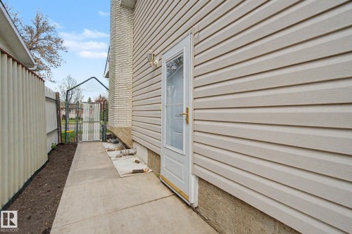 16727 80 Avenue, Edmonton, AB 