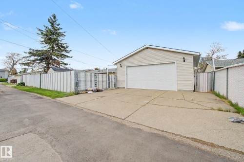 16727 80 Avenue, Edmonton, AB 