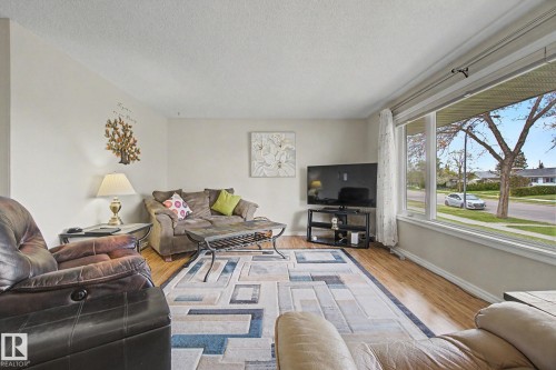 16727 80 Avenue, Edmonton, AB 
