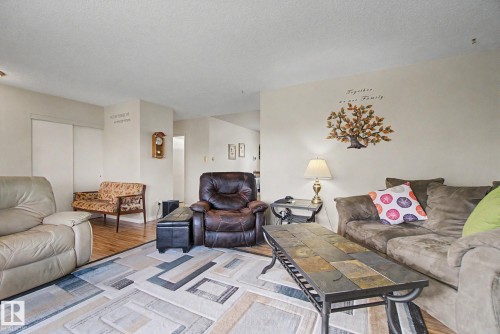 16727 80 Avenue, Edmonton, AB 
