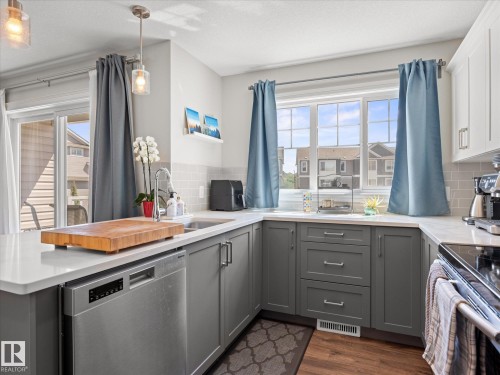 22 1391 Starling Drive, Edmonton, AB 