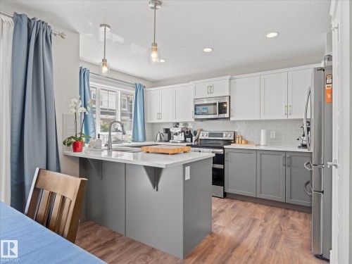 22 1391 Starling Drive, Edmonton, AB 