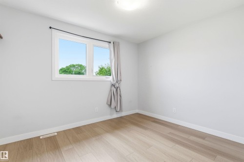 Empty room - 18353 66 Avenue, Edmonton, AB 