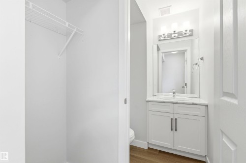 Bathroom - 18353 66 Avenue, Edmonton, AB 