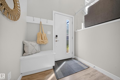 Mudroom - 52 1729 Keene Crescent, Edmonton, AB 