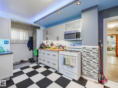 11702 129 Avenue, Edmonton, AB 