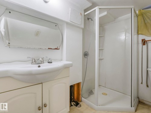 11702 129 Avenue, Edmonton, AB 