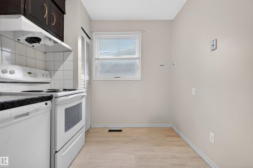 1 4275 76 Street, Edmonton, AB 