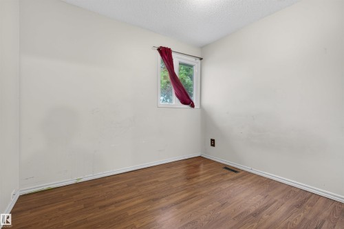 1 4275 76 Street, Edmonton, AB 