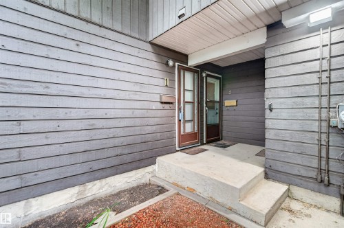 1 4275 76 Street, Edmonton, AB 